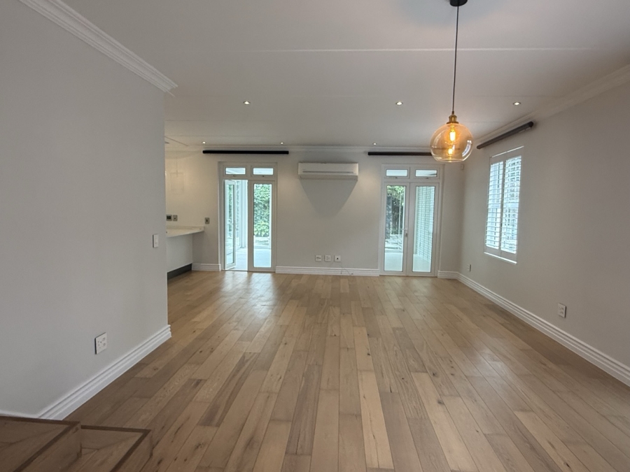 To Let Commercial Property for Rent in Paardevlei Western Cape